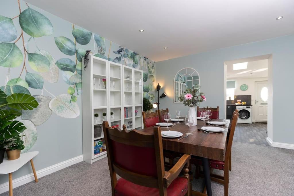 Auckland View - A Comfy & Spacious 4Bed With Views Coundon Экстерьер фото